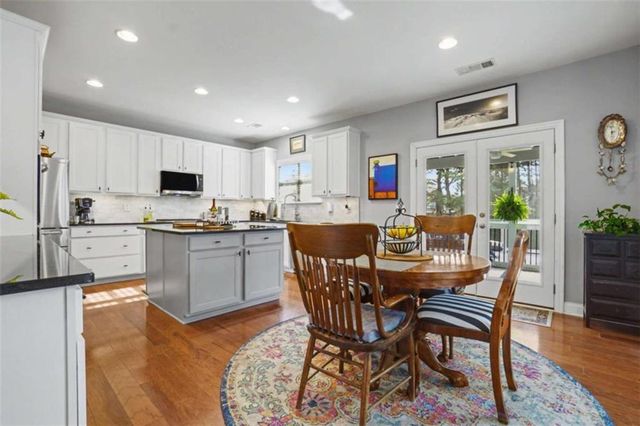 7553 Copper Kettle Way, Flowery Branch, GA 30542