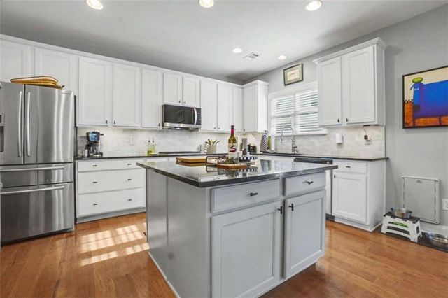7553 Copper Kettle Way, Flowery Branch, GA 30542