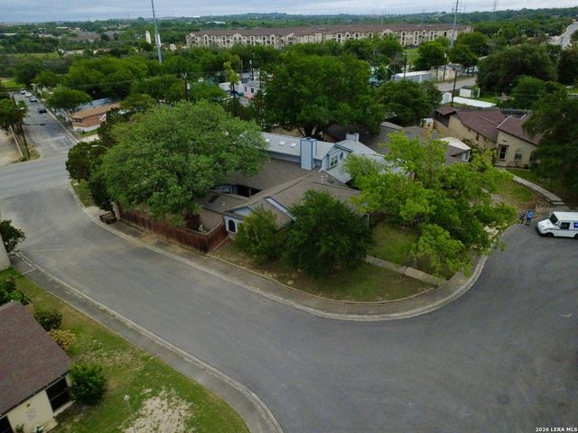 9103 Windgarden Cir, Windcrest, TX 78239