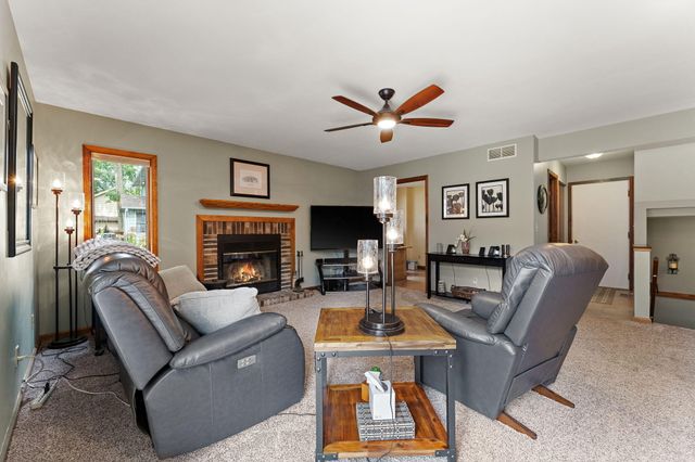 1701 Boca Lago Drive, Valparaiso, IN 46383