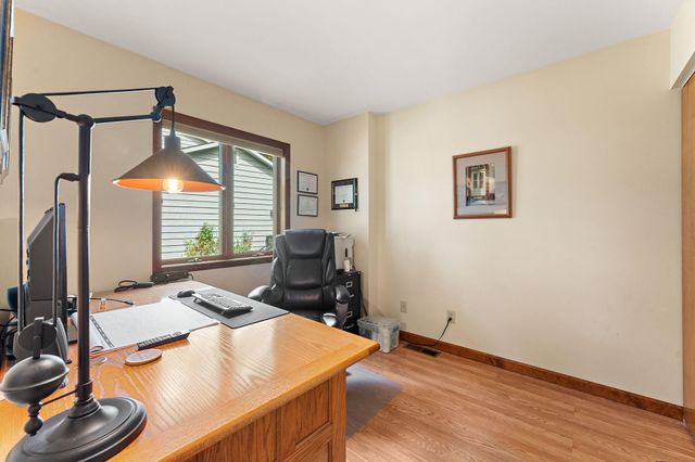 1701 Boca Lago Drive, Valparaiso, IN 46383