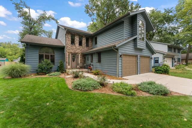 1701 Boca Lago Drive, Valparaiso, IN 46383