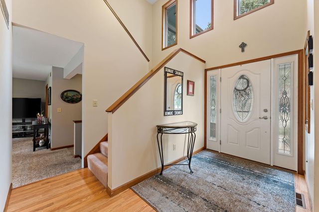 1701 Boca Lago Drive, Valparaiso, IN 46383
