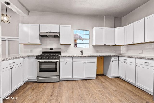 3512 CLIFTON Avenue, El Paso, TX 79903