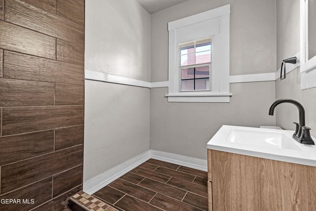 3512 CLIFTON Avenue, El Paso, TX 79903