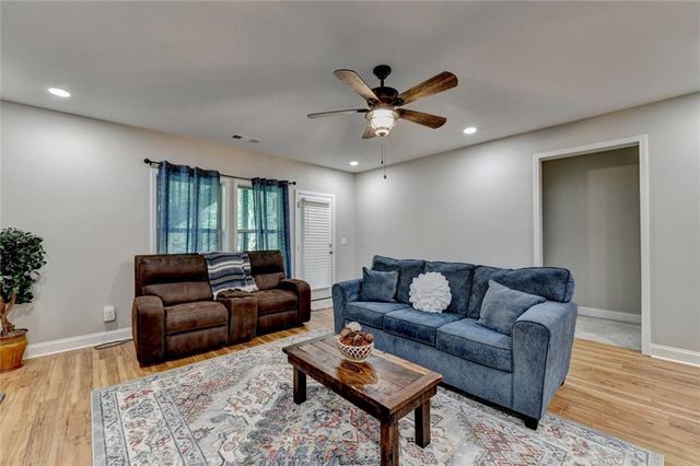 2980 Coach River Way, Cumming, GA 30040