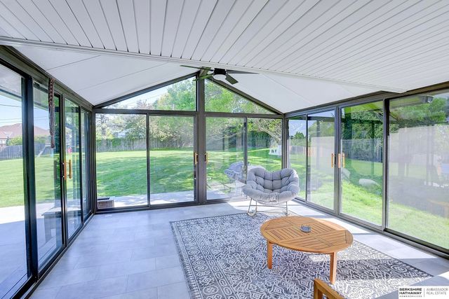 7078 Girard Street, Omaha, NE 68152
