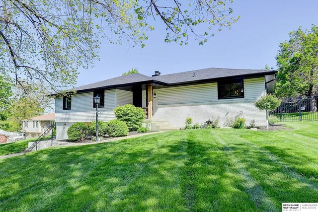 7078 Girard Street, Omaha, NE 68152