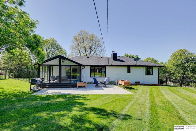 7078 Girard Street, Omaha, NE 68152