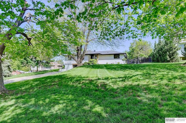 7078 Girard Street, Omaha, NE 68152