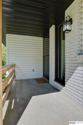 7078 Girard Street, Omaha, NE 68152