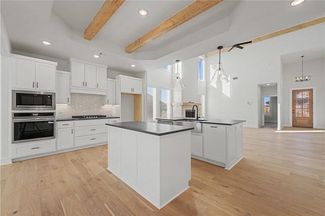 1511 Tiffany Street, Centerton, AR 72719