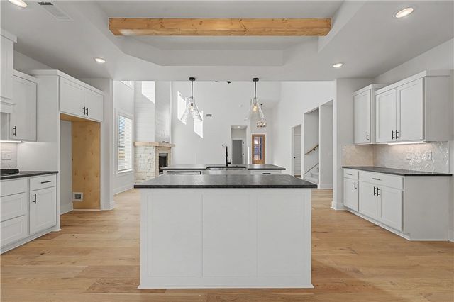 1511 Tiffany Street, Centerton, AR 72719