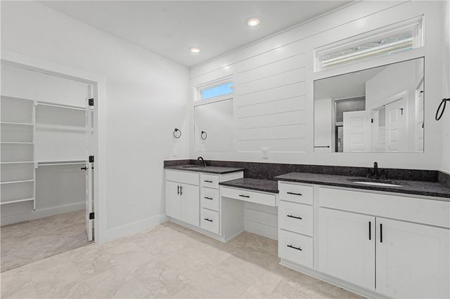 1511 Tiffany Street, Centerton, AR 72719