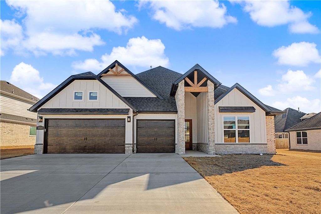 1511 Tiffany Street, Centerton, AR 72719