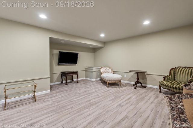 23032 Cheyenne Drive, Lyon Charter Township, MI 48178