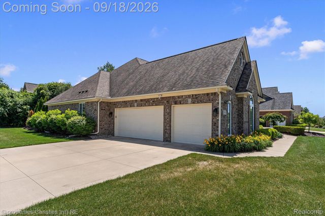 23032 Cheyenne Drive, Lyon Charter Township, MI 48178