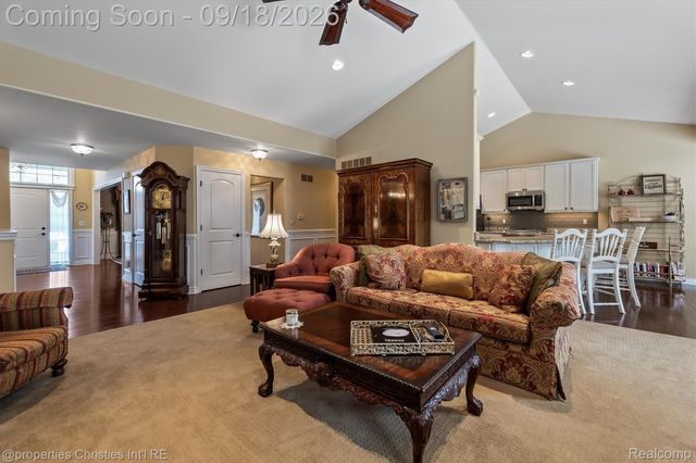 23032 Cheyenne Drive, Lyon Charter Township, MI 48178