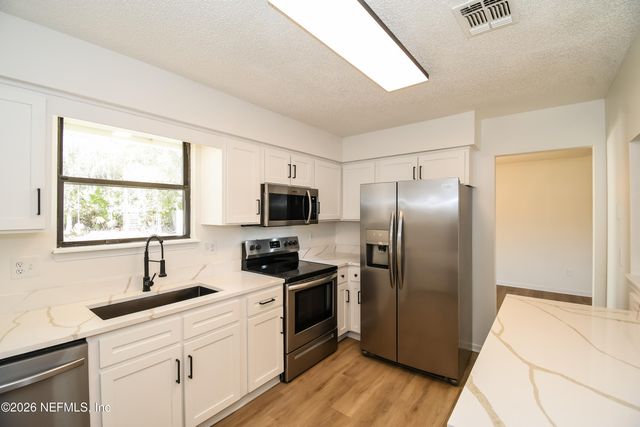 1782 OAK GROVE Drive S, Green Cove Springs, FL 32043