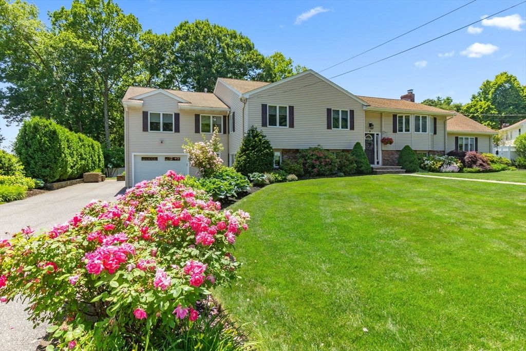 2 Cider Mill Rd, Peabody, MA 01960