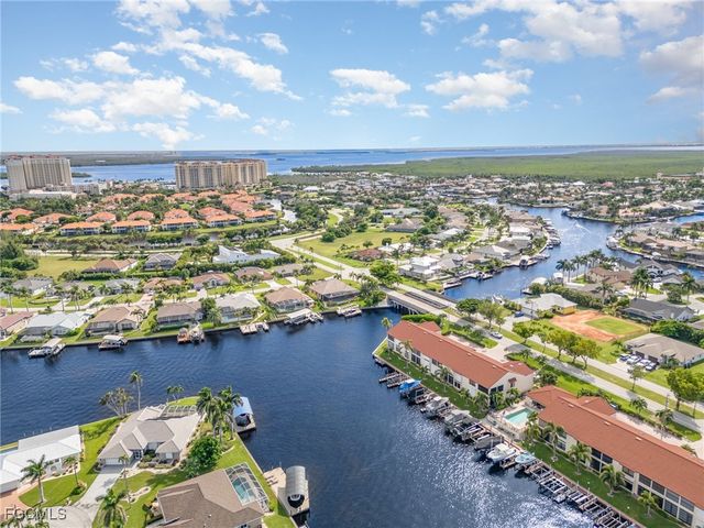 5605 SW 12th AVE 107, Cape Coral, FL 33914