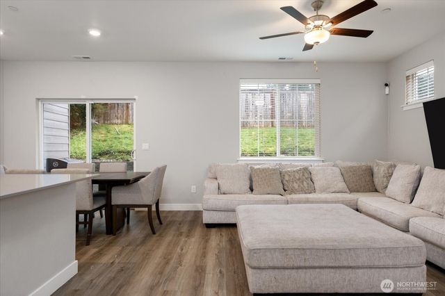 8409 Gilman Way, Arlington, WA 98223