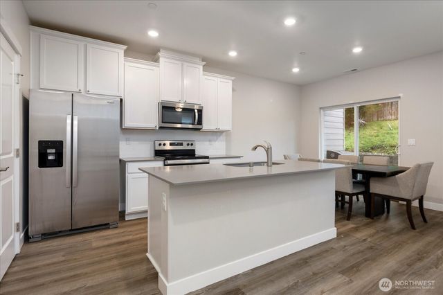 8409 Gilman Way, Arlington, WA 98223