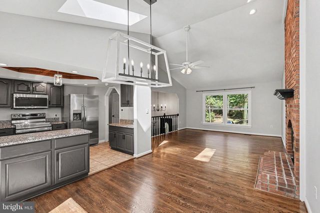 1007 RICHMOND DR, Stafford, VA 22554