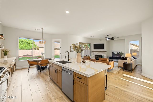 6491 S DRAGOON Court, Chandler, AZ 85249