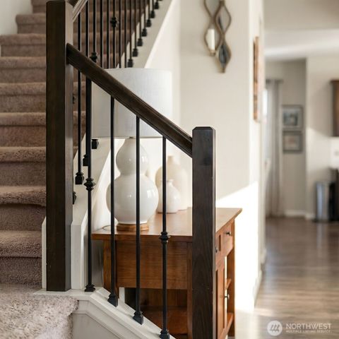 8325 48th Court SE, Lacey, WA 98503