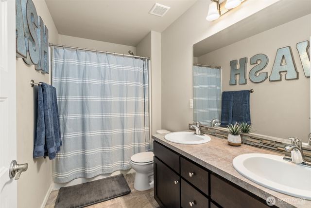 8325 48th Court SE, Lacey, WA 98503