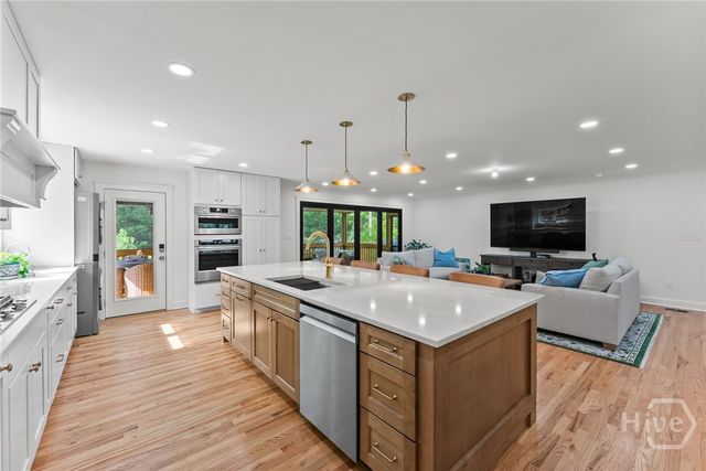 535 Riverhill, Athens, GA 30606