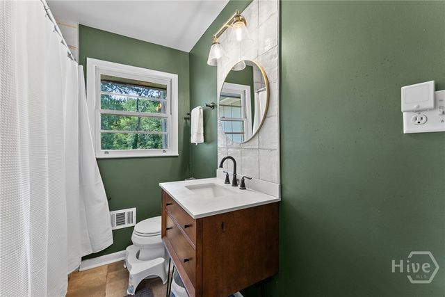 535 Riverhill, Athens, GA 30606