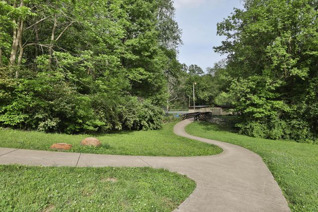 1262 Pepperell Drive, Columbus, OH 43235