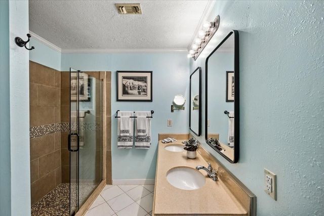 243 Jennings Lane, Livingston, TX 77351