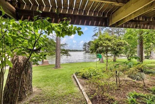 243 Jennings Lane, Livingston, TX 77351