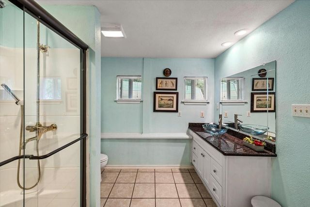 243 Jennings Lane, Livingston, TX 77351