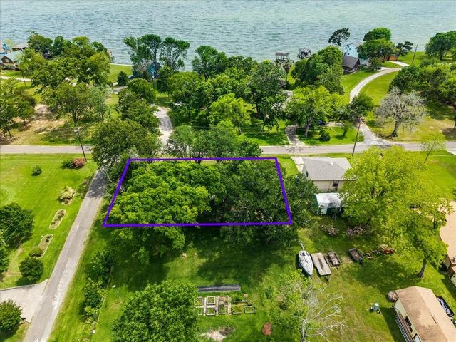 243 Jennings Lane, Livingston, TX 77351