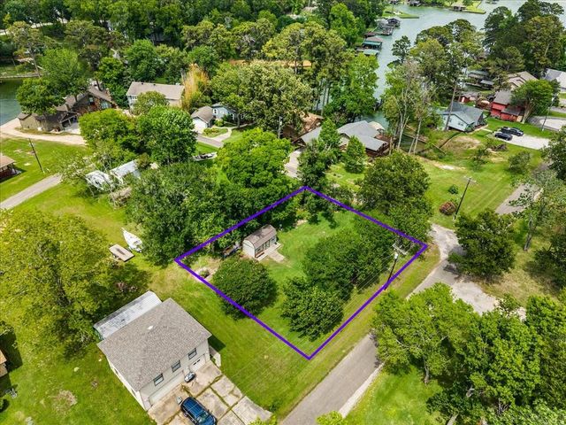 243 Jennings Lane, Livingston, TX 77351