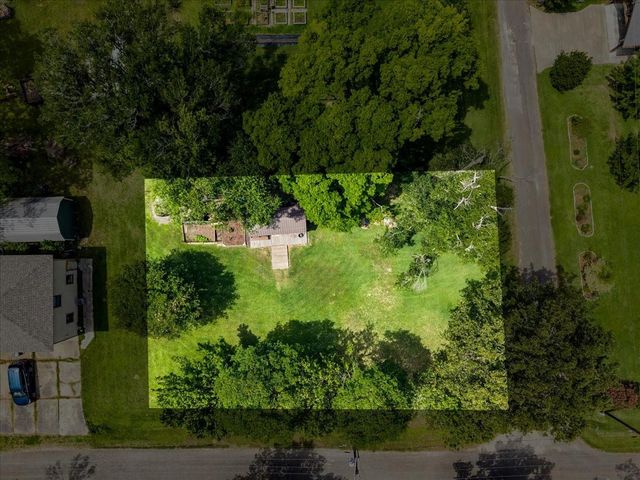 243 Jennings Lane, Livingston, TX 77351