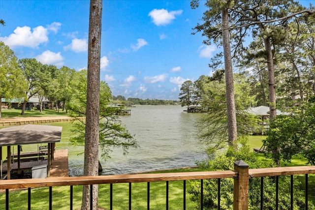 243 Jennings Lane, Livingston, TX 77351