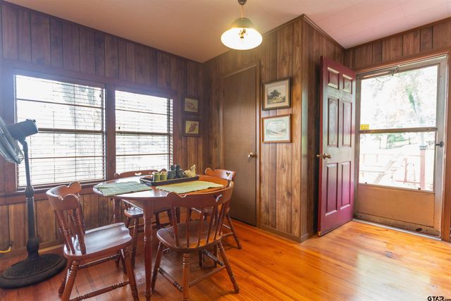 19899 Southside Cir, Winona, TX 75792