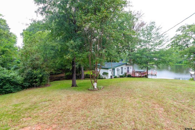 19899 Southside Cir, Winona, TX 75792