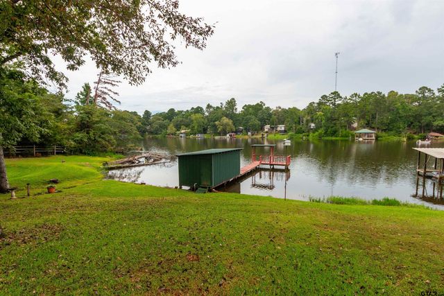 19899 Southside Cir, Winona, TX 75792