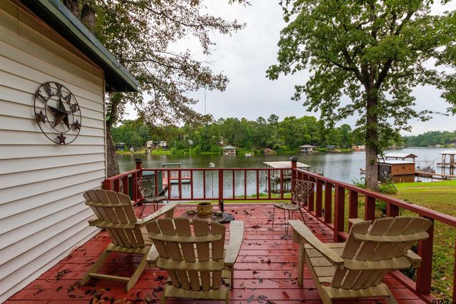 19899 Southside Cir, Winona, TX 75792