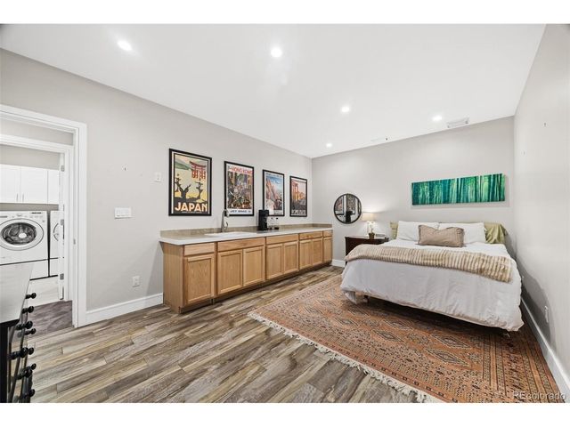 693 S Ivy Way, Denver, CO 80224