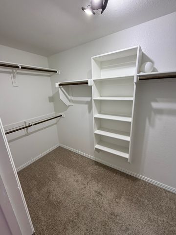 8529 Grand Oak Road, Fort Worth, TX 76123