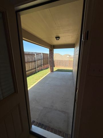 8529 Grand Oak Road, Fort Worth, TX 76123