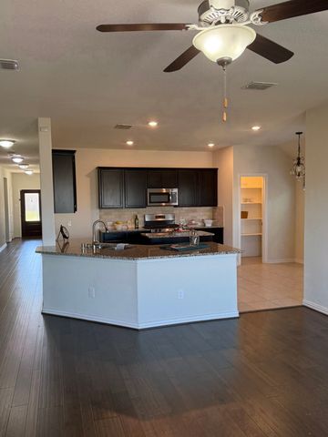 8529 Grand Oak Road, Fort Worth, TX 76123