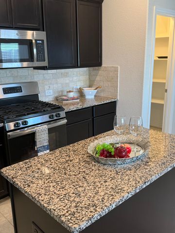 8529 Grand Oak Road, Fort Worth, TX 76123